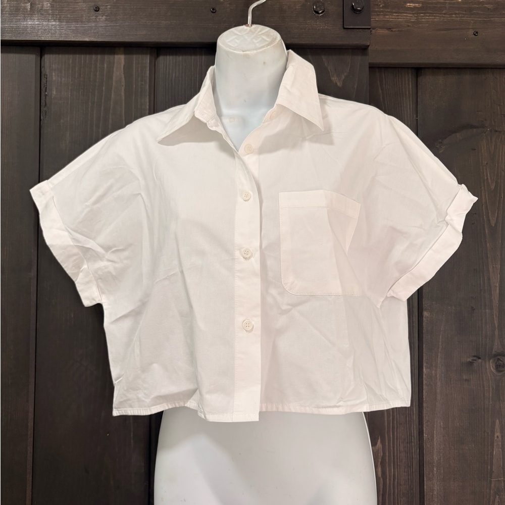 White Cropped Button-Up Shirt 100% cotton medium